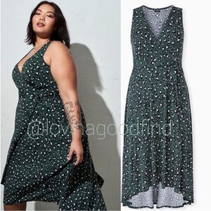 TORRID GREEN LEOPARD STUDIO KNIT TIE HI-LO DRESS NWT sz 2